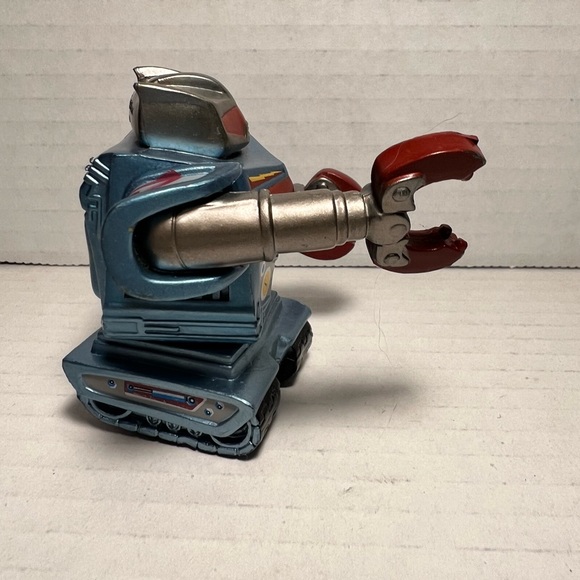 Disney Pixar Toy Story 3 Sparks The Robot Figure - Picture 5 of 8